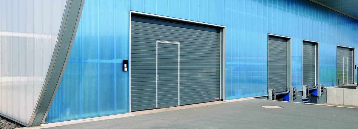 porte sectionnelle pleine
